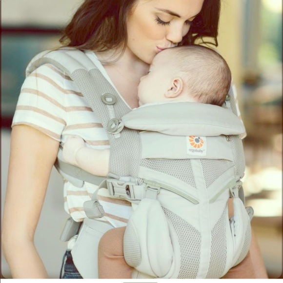 ergo omni 360 cool mesh